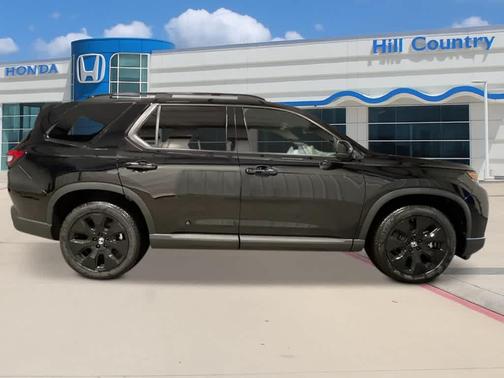 Crystal Black Pearl 2026 Honda Pilot Black Edition