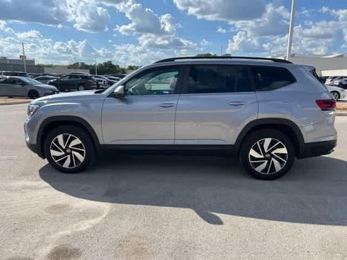 2025 Volkswagen Atlas 2.0T SE