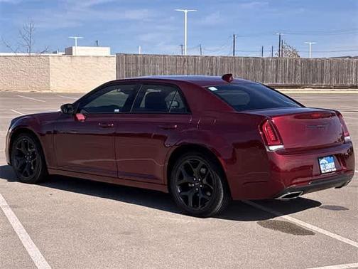 2023 Chrysler 300 S