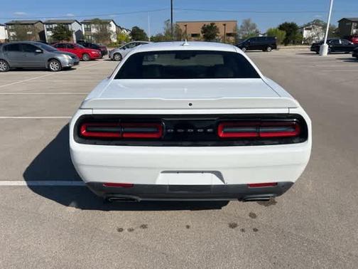 2016 Dodge Challenger R/T Plus