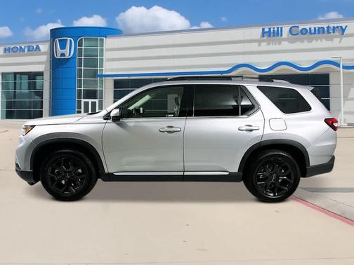 2025 Honda Pilot TOURING+