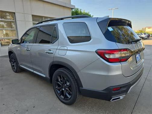 2025 Honda Pilot TOURING+
