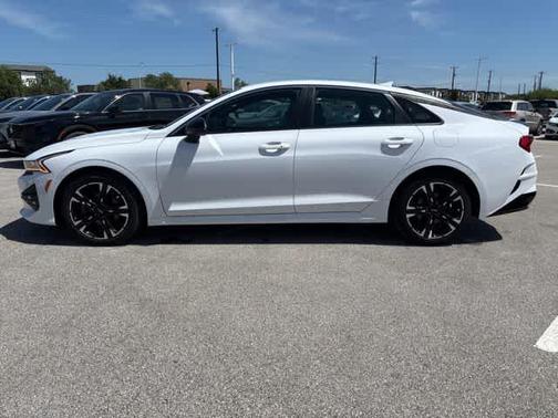 Glacial White Pearl 2024 Kia K5 GT-Line