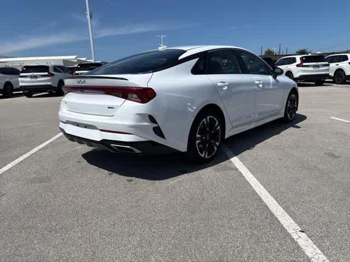 Glacial White Pearl 2024 Kia K5 GT-Line
