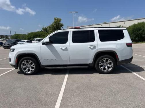 2022 Jeep Wagoneer Series II