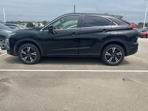 Labrador Black Pearl 2024 Mitsubishi Eclipse Cross SEL