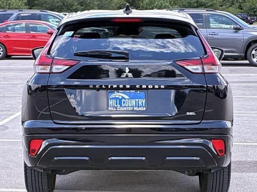 Labrador Black Pearl 2024 Mitsubishi Eclipse Cross SEL