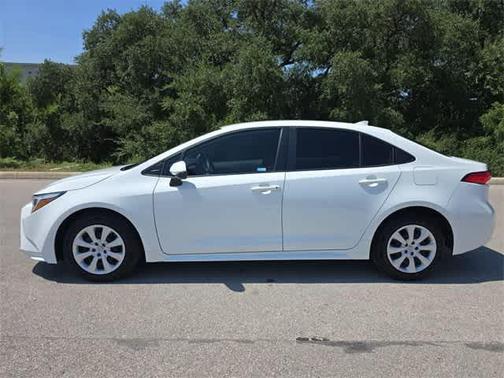 2024 Toyota Corolla Hybrid LE