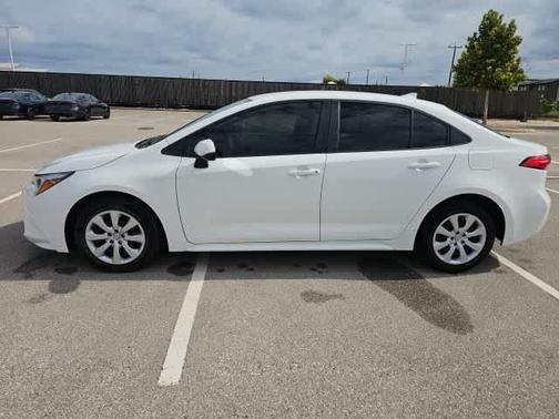 2024 Toyota Corolla Hybrid LE