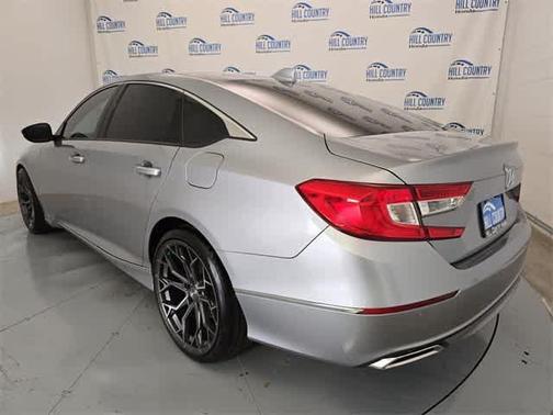 2019 Honda Accord Touring 2.0T