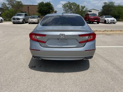 2019 Honda Accord Touring 2.0T