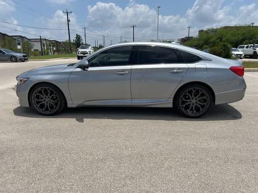 2019 Honda Accord Touring 2.0T
