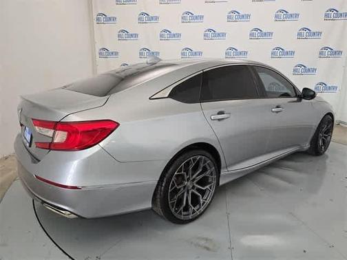 2019 Honda Accord Touring 2.0T