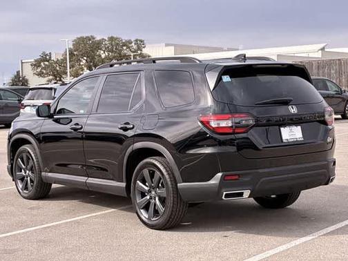 2025 Honda Pilot Sport