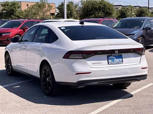 Platinum White Pearl 2025 Honda Accord SE