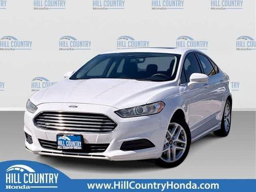 2016 Ford Fusion SE