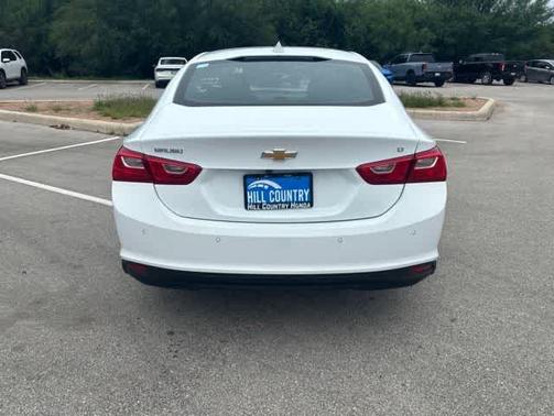 Summit White 2024 Chevrolet Malibu LT