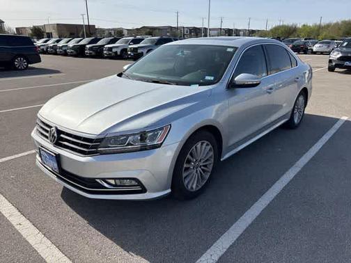 2016 Volkswagen Passat 1.8T SE