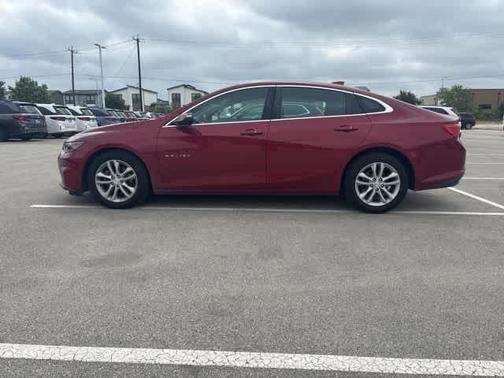 Cajun Red Tintcoat 2018 Chevrolet Malibu LT
