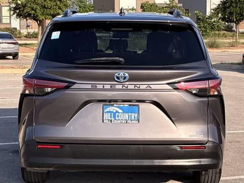 Predawn Gray Mica 2021 Toyota Sienna LE