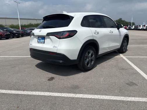 White 2026 Honda HR-V LX