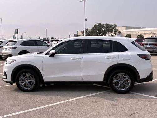 White 2026 Honda HR-V LX
