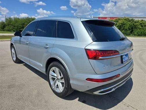 2023 Audi Q7 55 Premium Plus