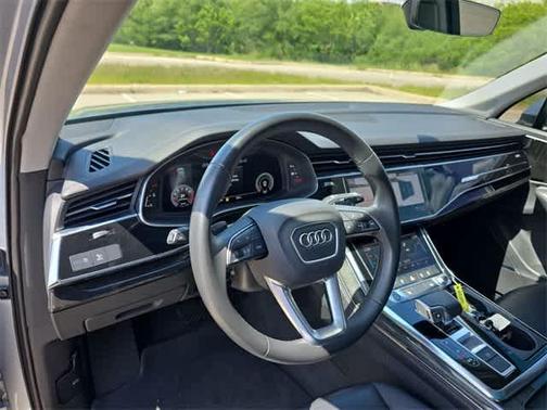 2023 Audi Q7 55 Premium Plus