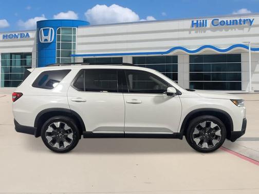 Platinum White Pearl 2026 Honda Pilot Elite