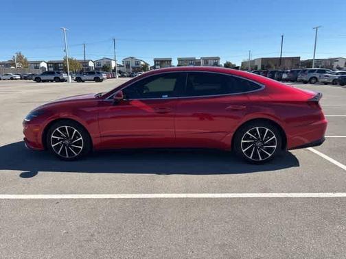 2021 Hyundai SONATA Limited