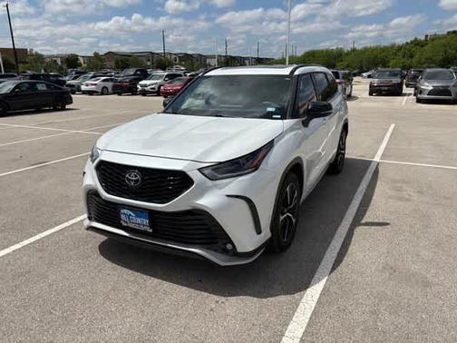 Wind Chill Pearl 2022 Toyota Highlander XSE