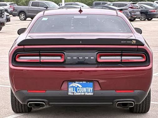 Octane Red Pearlcoat 2022 Dodge Challenger R/T Scat Pack