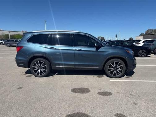 2021 Honda Pilot Touring 7-Passenger