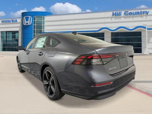 Meteorite Gray Metallic 2026 Honda Accord SE