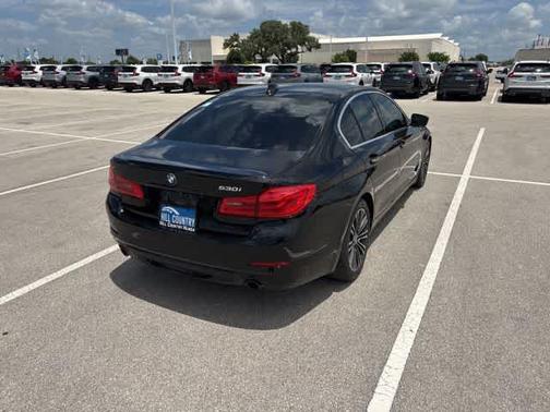 Black 2018 BMW 530 i