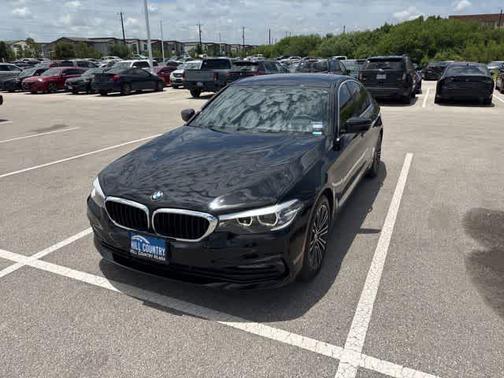 Black 2018 BMW 530 i