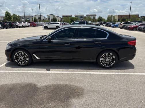 Black 2018 BMW 530 i