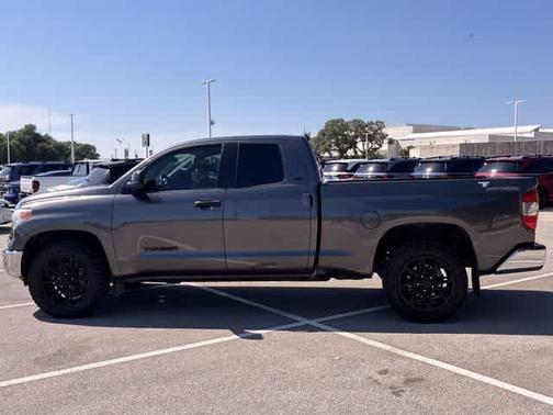 Magnetic Gray Metallic 2018 Toyota Tundra SR5