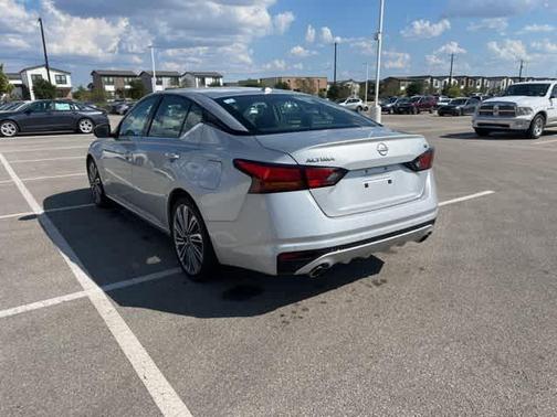 2023 Nissan Altima 2.5 SL
