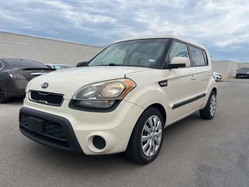 2013 Kia Soul Base