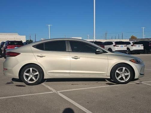 2017 Hyundai ELANTRA Value Edition