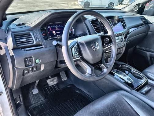 2022 Honda Pilot Black Edition