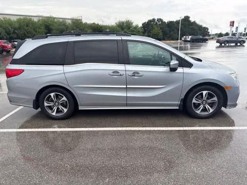 Lunar Silver Metallic 2018 Honda Odyssey Touring