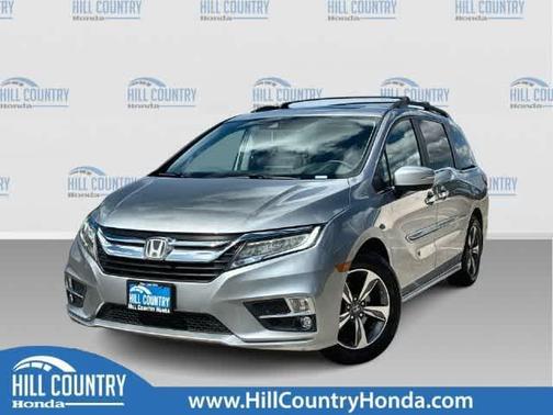 Lunar Silver Metallic 2018 Honda Odyssey Touring