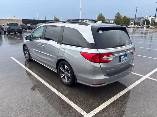 Lunar Silver Metallic 2018 Honda Odyssey Touring