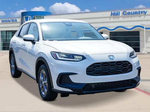 Platinum White Pearl 2027 Honda HR-V LX