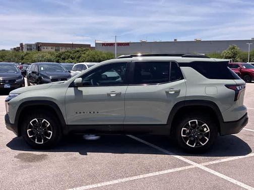 Green 2026 Chevrolet Equinox FWD ACTIV