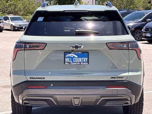 Green 2026 Chevrolet Equinox FWD ACTIV