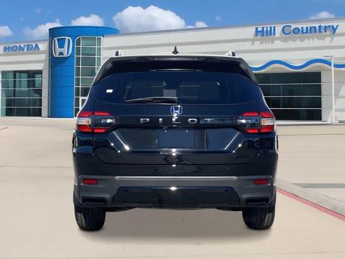 Crystal Black Pearl 2026 Honda Pilot Sport
