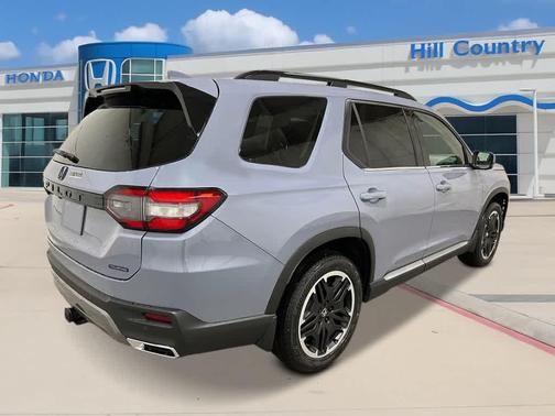 Sonic Gray Pearl 2026 Honda Pilot Touring